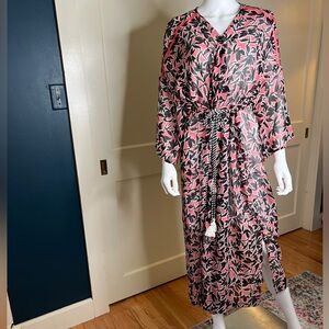 Jessica Simpson Sheer Pink & Black  Cover-up w/tie at the waist. Women’s XL. NWT